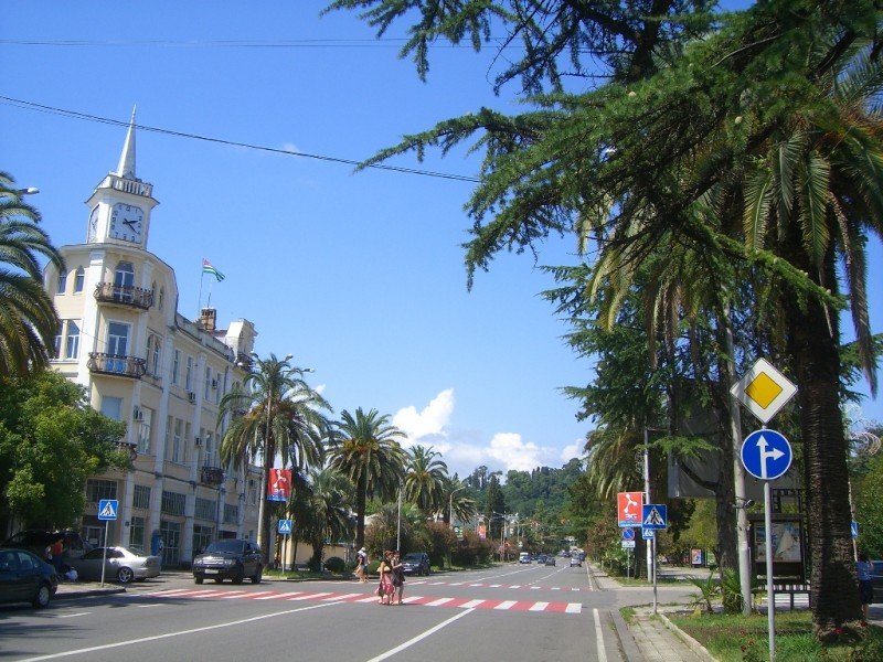 Веб-камеры пересечение просп. Леона и просп. Мира