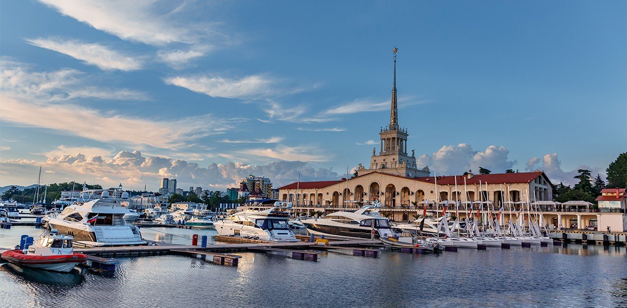 Веб-камера Сочи - Морвокзал, улица Несебрская