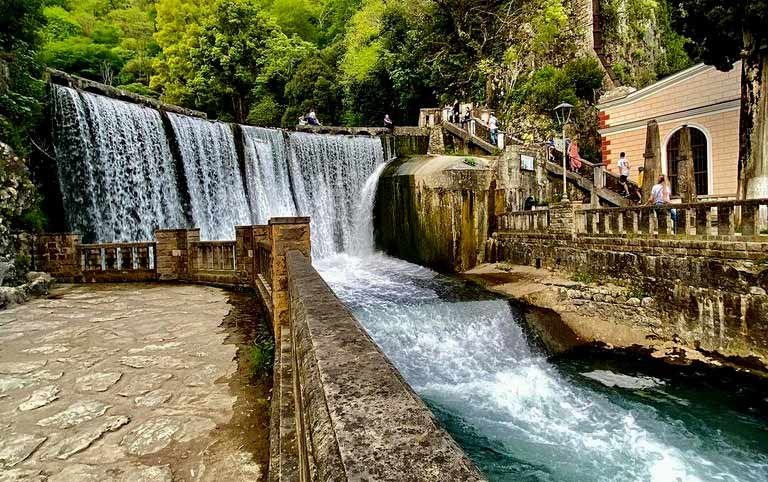 Веб-камеры Новоафонский водопад, Новый Афон