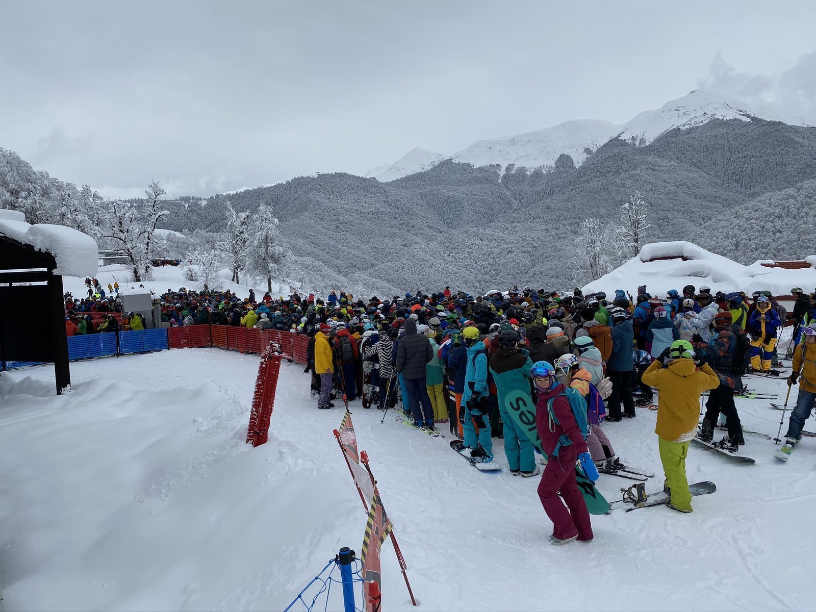 Веб-камеры Подъёмник «Волчья скала», Роза Хутор