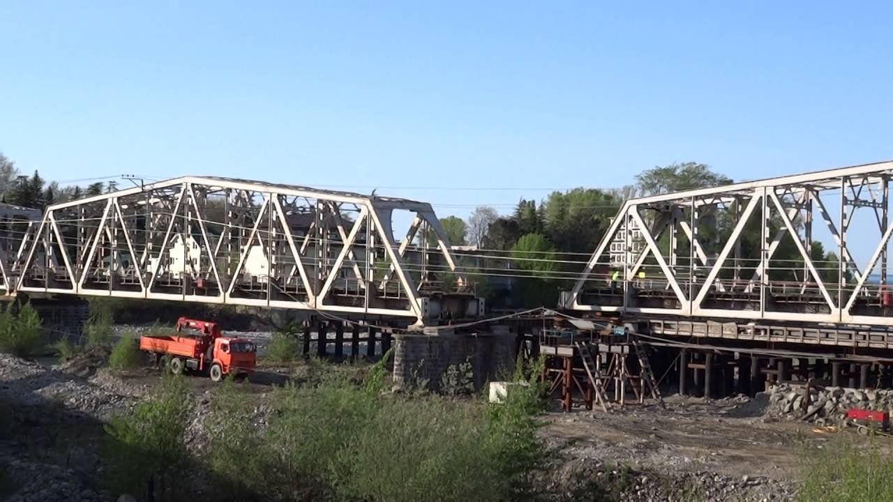 Веб-камеры Лазаревское - мост через реку Псезуапсе