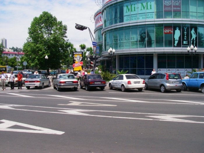 Веб-камера Сочи - Перекресток Горького/Северная