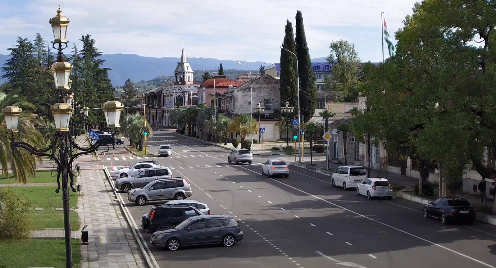 Веб-камеры Центр города, Гудаута