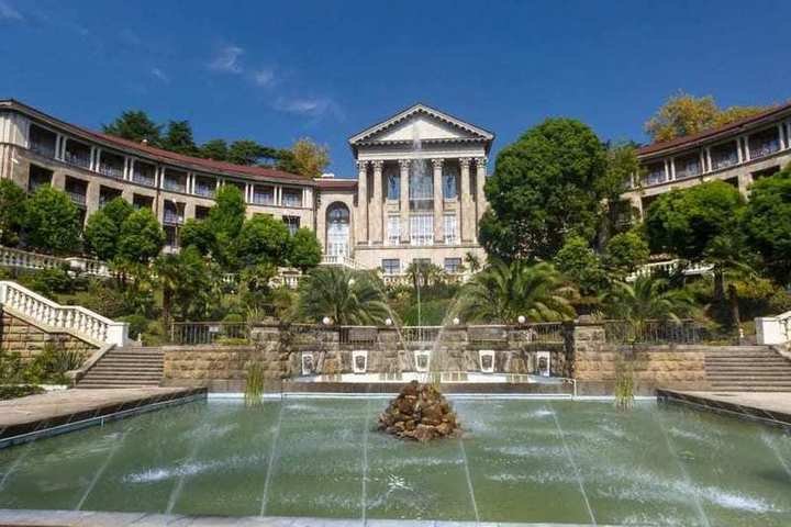 Веб-камера Сочи - Клинический санаторий Металлург