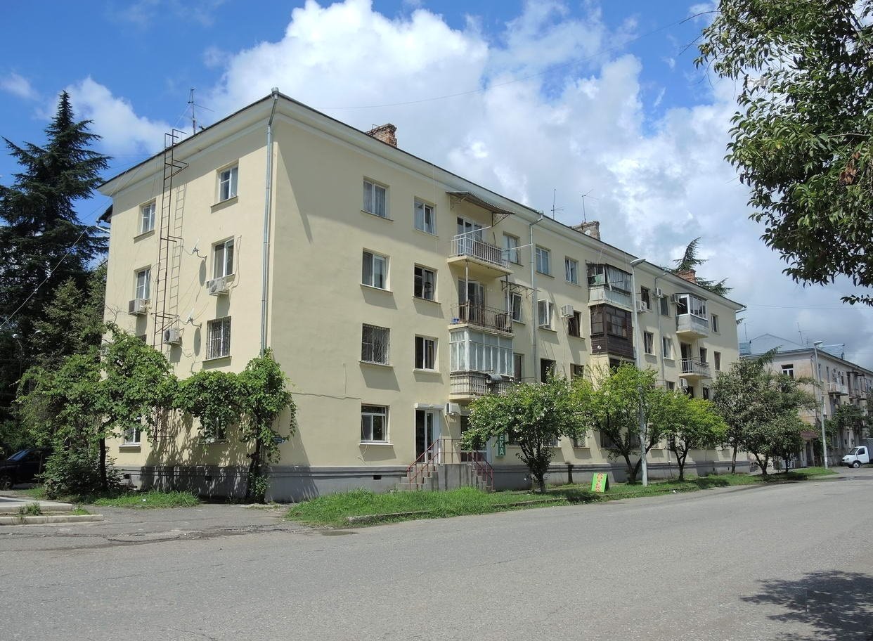 Веб-камеры пересечение улиц Мира и Джонуа, Сухум