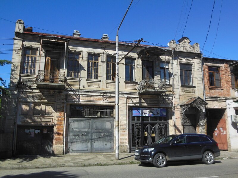 Веб-камеры пересечение ул. Чачба и ул. Ардзинба