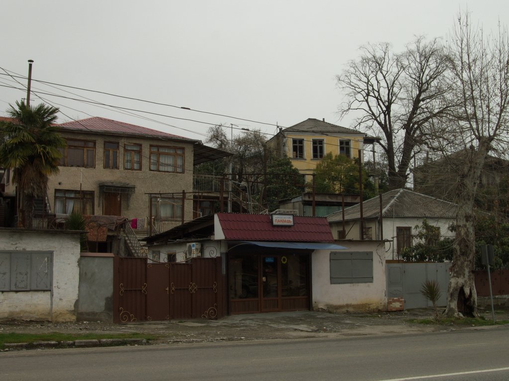 Веб-камеры пересечение ул. Семерджиева и ул. Эшба.