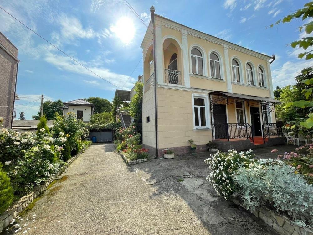 Веб-камеры пересечение ул. Лакоба и ул. Генерала Дбар